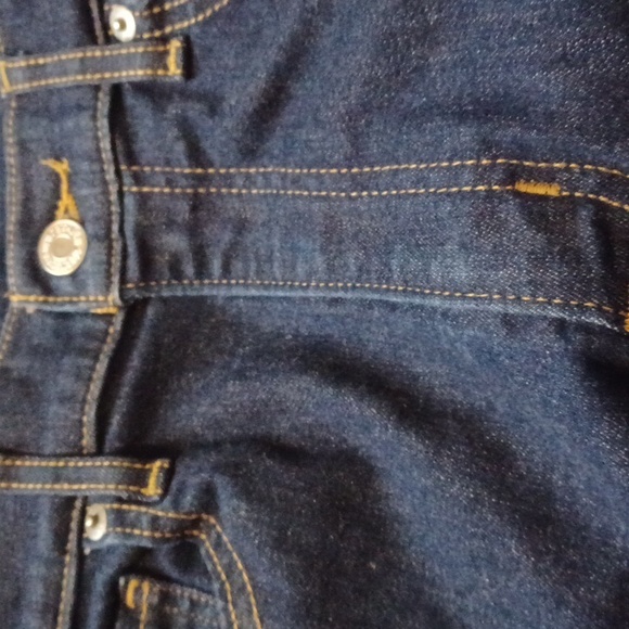 Levis High Rise Ankle Sz.29. L.26.5". R.11" Dark Wash.EUC! - Picture 10 of 11